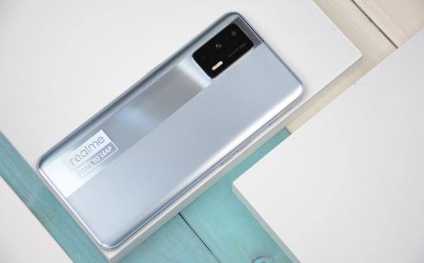 2000元左右連用4年不卡頓？今年這四款手機，何不瞭解下