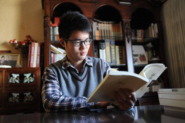 北大碩士畢業賣米粉？被董明珠罵浪費資源的張天一，如今咋樣了？