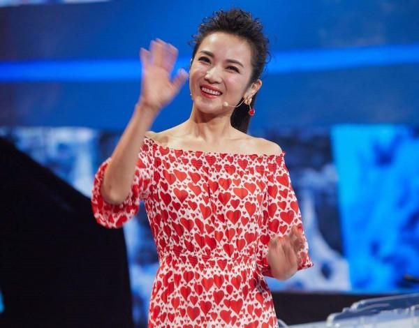 央視主持管彤:感情開竅晚,42歲才做媽媽,現在過得怎麼樣? 央視主持管彤:感情開竅晚,42歲才做媽媽,現在過得怎麼樣?