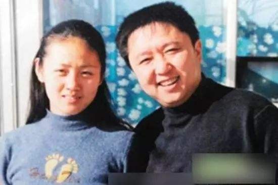 白慧明嫁大10歲于謙：獨自撐起一個家，她的堅強郭德綱看了都心疼