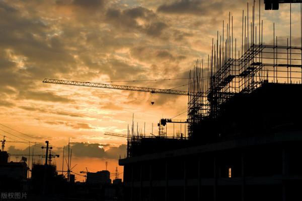別再糾結房子70年產權到期了怎麼辦，你的房子使用壽命只有50年