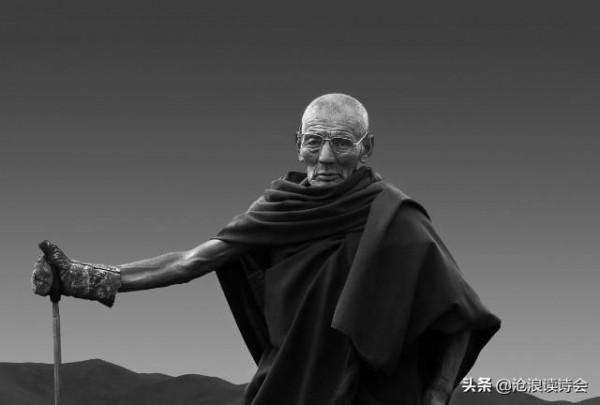 斑斕秋季讀好詩，33首詩寫出生活真境界，誰說當代無好詩？請細讀