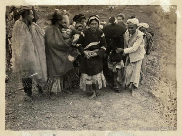 1941年大涼山徒步遊記:終於回到漢人世界,痛飲包穀酒,啖豆瓣醬 1941年大涼山徒步遊記:終於回到漢人世界,痛飲包穀酒,啖豆瓣醬