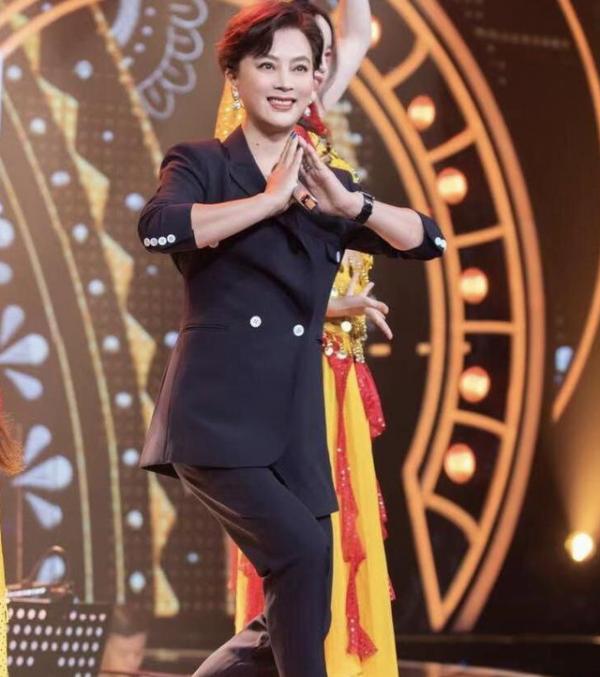 李玲玉的2段婚姻皆“被離婚”，34歲征服猶太富商，力破不合謠言