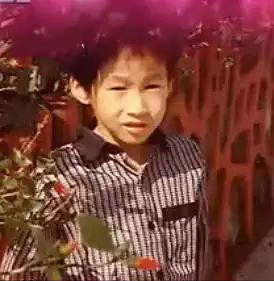 &quot;苦情霸總&quot;何潤東：留學被同學叫娘娘腔，被父親狼行教育導致自閉