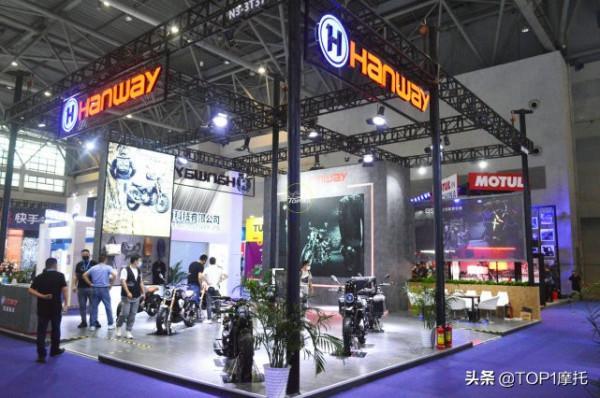 重慶摩博會丨漢威B50正式釋出 最快年底上市 重慶摩博會丨漢威B50正式釋出 最快年底上市