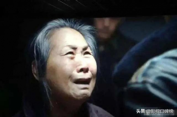 “百億老太”葦青:扮醜賣慘只是表象,她和六個“孩子”相互成就 “百億老太”葦青:扮醜賣慘只是表象,她和六個“孩子”相互成就