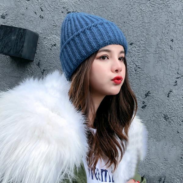 今年帽子也開始內捲起來!這兩款帽子必不可少,演繹美感還凹造型 今年帽子也開始內捲起來!這兩款帽子必不可少,演繹美感還凹造型