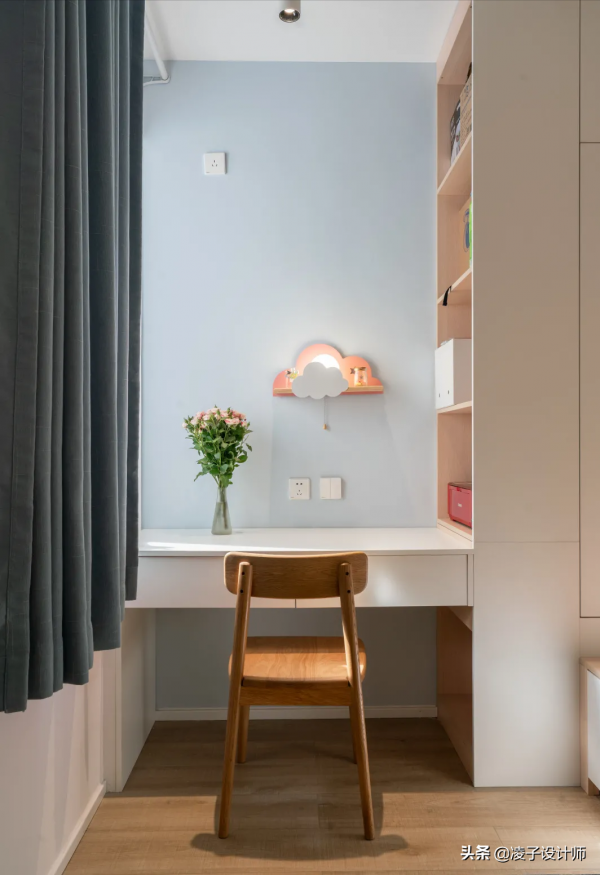 85m²文藝範兒溫馨小家，用滿牆的書櫃營造滿屋的書香氣