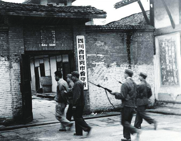 解放戰爭勝利後,埃及大使館被歹徒血洗,粟裕將軍三天內偵破此案 解放戰爭勝利後,埃及大使館被歹徒血洗,粟裕將軍三天內偵破此案