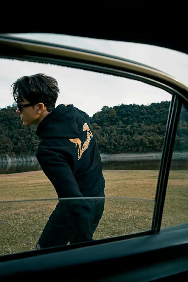 虎年時尚圈有多&OpenCurlyDoubleQuote;卷&rdquo;？看看蔡徐坤、程瀟就知道了