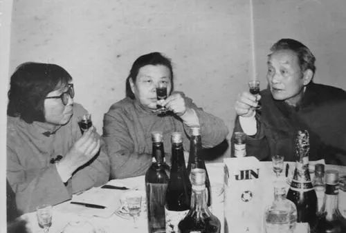 一生&OpenCurlyDoubleQuote;不離&rdquo;酒，活到112歲，酒界泰斗如此長壽，和酒有關嗎？