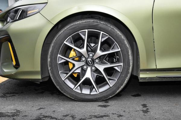 國產&OpenCurlyDoubleQuote;小鋼炮&rdquo;不到10萬起，6&period;95秒破百，傳祺影豹究竟有多強？