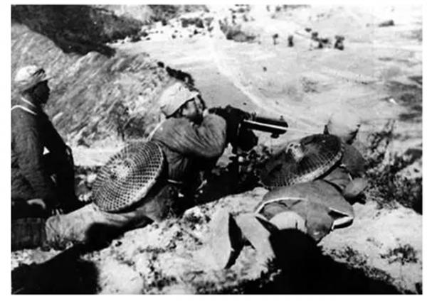 開國中將3歲被賣,還鄉後90歲老父認不出他,相認後:老天有眼 開國中將3歲被賣,還鄉後90歲老父認不出他,相認後:老天有眼