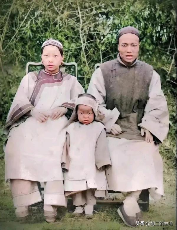 罕見的清朝老照片,原來劊子手長這樣,還有嫁給英國人的清朝女子 罕見的清朝老照片,原來劊子手長這樣,還有嫁給英國人的清朝女子