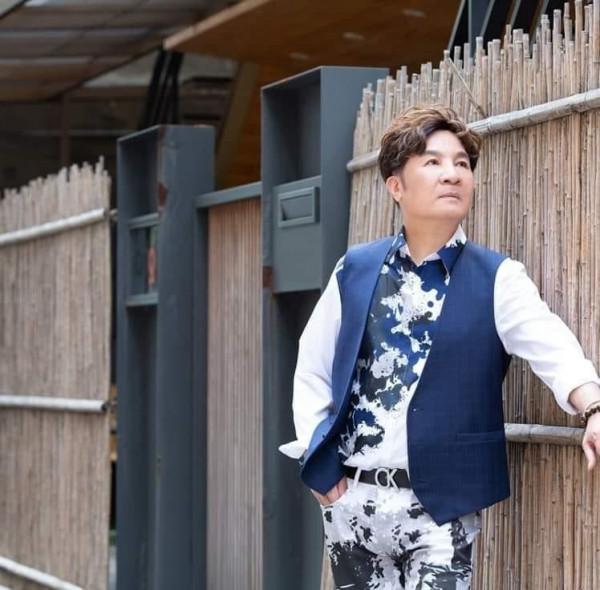 66歲男星摔倒昏迷3月,切氣管仍無好轉,親友不願放棄盼回家過年 66歲男星摔倒昏迷3月,切氣管仍無好轉,親友不願放棄盼回家過年