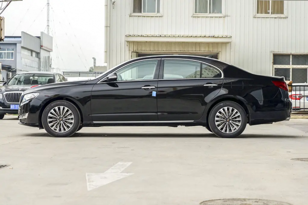 紅旗H7二手保值率低，但空間大，舒適性強，是否還值得入手