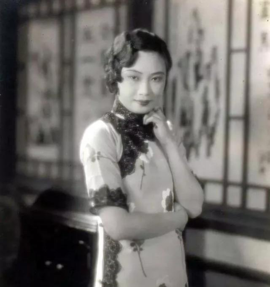 他是“最後的上海裁縫”:做了82年旗袍，從胡蝶到鞏俐