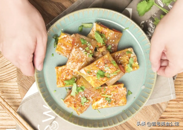 分享烤冷麵的簡單做法,黑龍江地方特色,美味又解饞,家人都愛吃 分享烤冷麵的簡單做法,黑龍江地方特色,美味又解饞,家人都愛吃