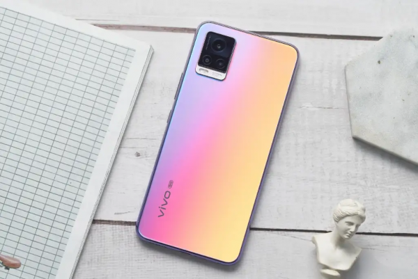 vivo S7測評:四色漸變讓手機如此驚豔 vivo S7測評:四色漸變讓手機如此驚豔