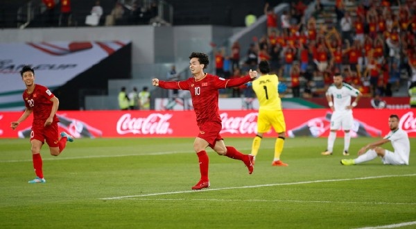 越南留洋第一人！從J聯賽K聯賽到登陸歐洲：阮公鳳讓國足得到啟發