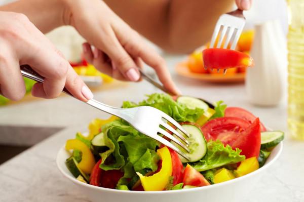 喝水都會胖？簡單6個妙招，教你養成“易瘦體質”，從頭瘦到腳