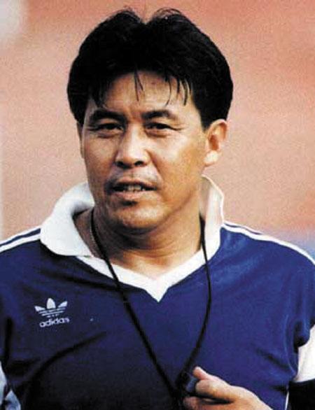 淺談蘇永舜那屆國足參加第十二屆世預賽的主力陣容(後防篇) 淺談蘇永舜那屆國足參加第十二屆世預賽的主力陣容(後防篇)