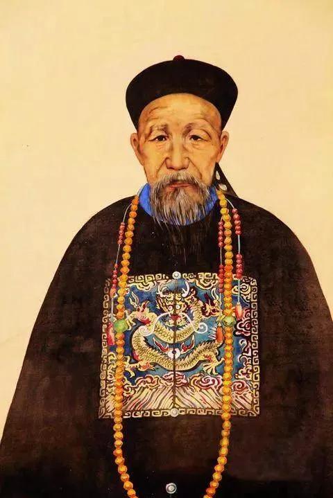 李鴻章的外孫：抽鴉片敗光18處房產，卻生出一個天才