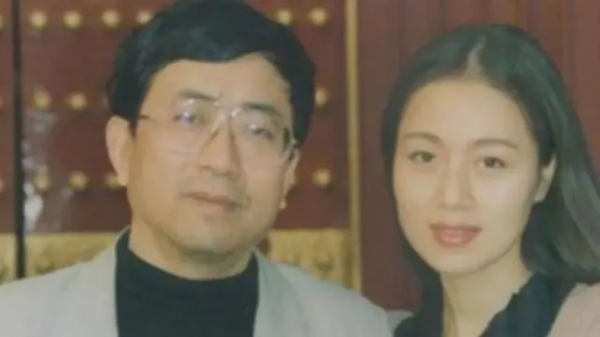 餘秋雨:靠妻子寄打工費生活,成名後卻拋棄妻子,娶“唐僧母親” 餘秋雨:靠妻子寄打工費生活,成名後卻拋棄妻子,娶“唐僧母親”