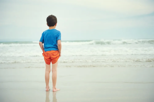 一位清華媽媽拿出一瓶水，說出了一個讓千萬家長醒悟的教育方法
