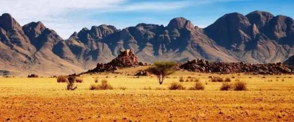 《我是誰》丟失的片段,成龍大戰犀牛,攝影師失誤造成永遠的遺憾 《我是誰》丟失的片段,成龍大戰犀牛,攝影師失誤造成永遠的遺憾