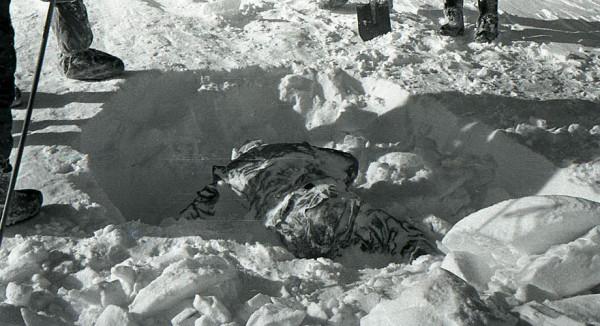 迪亞特洛夫事件，整支登山隊離奇死亡，官方報告死於未知力量？