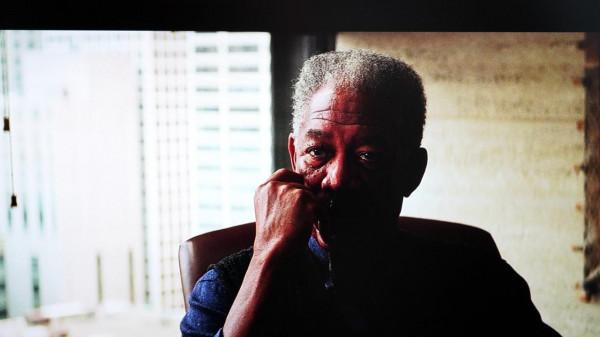 打造居家影音娛樂區，從入手一臺顯示器開始