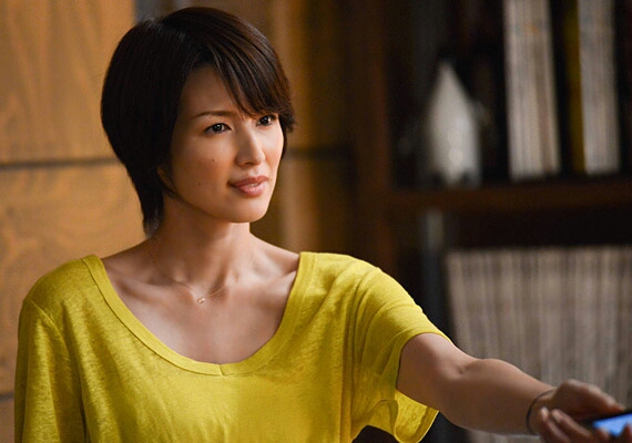 她真的長了一張“從沒年輕過”的臉吧？