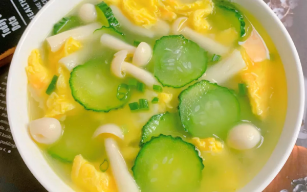 越喝越瘦!5款減脂湯,暖胃又健康,廚房小白一看就會 越喝越瘦!5款減脂湯,暖胃又健康,廚房小白一看就會