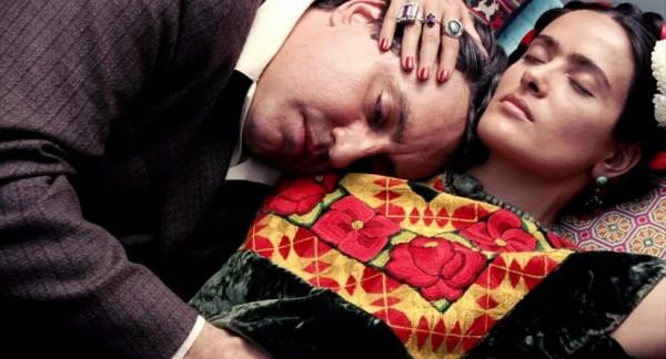 “一字眉”畫家：18歲車禍32次手術，丈夫出軌妹妹，她選擇原諒他