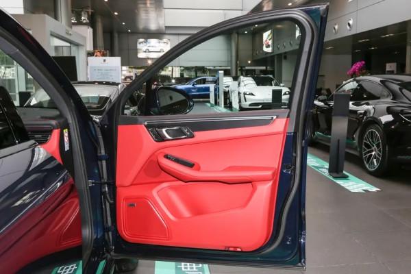 Macan副駕駛漏水怎麼回事? Macan副駕駛漏水怎麼回事?