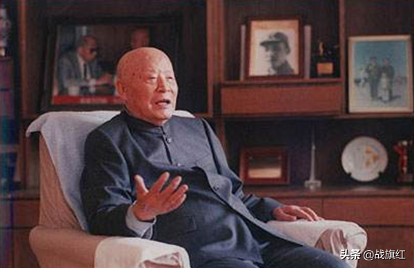 呂正操回憶錄，用很長篇幅感念的人，為何不是張學良而是賀龍？