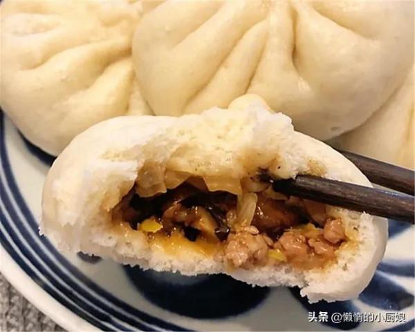 香菇肉包子這樣做，不用提前發麵，快速簡單，適合新手朋友