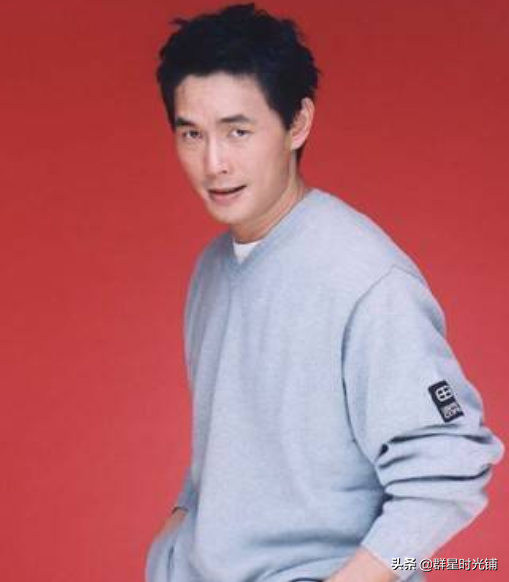 歌手黃品源：出生不凡經歷坎坷，和妻子離婚後復婚，如今兒女雙全