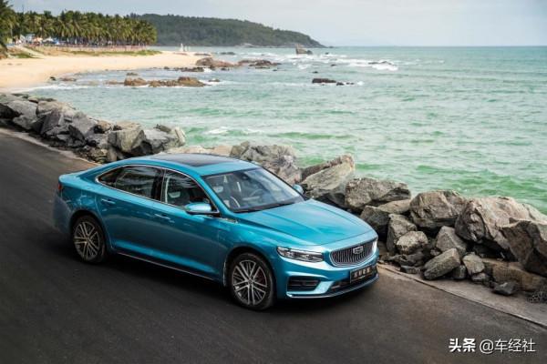 韓系歐巴VS自主靚仔，&quot;不對稱&quot;的20萬以內家轎對比，你pick誰？