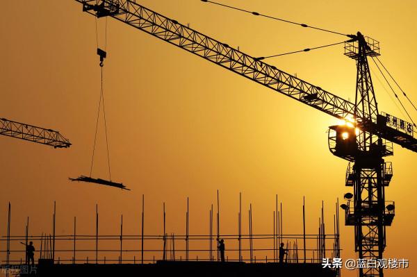 全國賣地規模降6億平米！為了穩樓市，銀行吹起&OpenCurlyDoubleQuote;放貸&rdquo;的衝鋒號