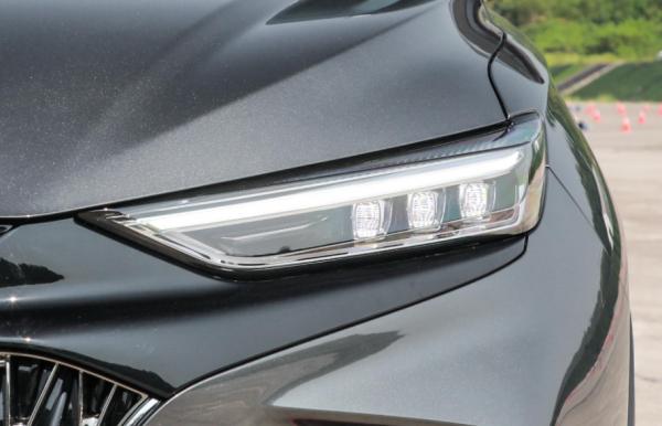 預算10萬左右選SUV，歐尚X7PLUS怎麼樣，哪款車型更實惠？