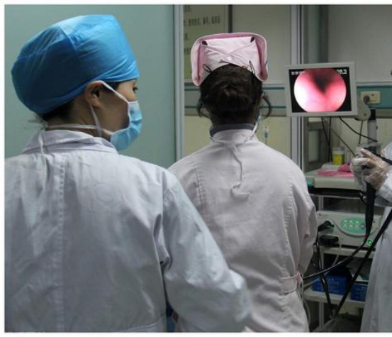 59歲男子咽喉乾燥、發癢，自以為&OpenCurlyDoubleQuote;咽炎&rdquo;，醫院檢查後男子崩潰了