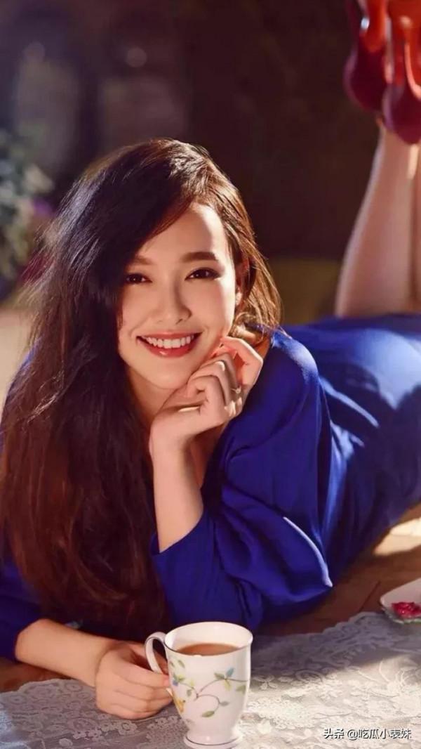 唐嫣，膚白貌美，美若天仙