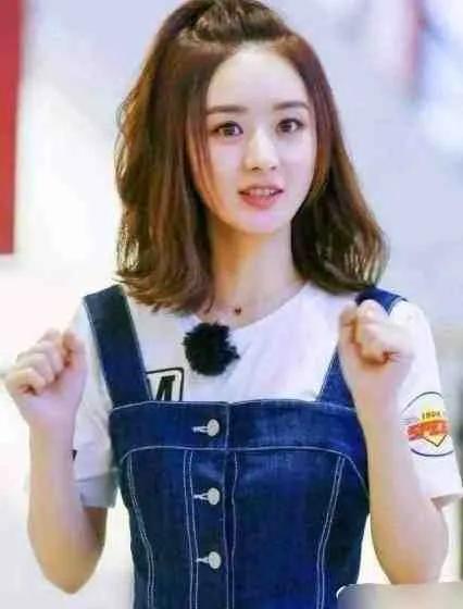 趙麗穎生圖合集，圓嘟嘟的娃娃臉看起來也太奶了，擋不住的美貌