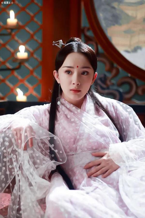 楊冪在《三生三世十里桃花》裡的唯美服飾造型，你喜歡哪一款？