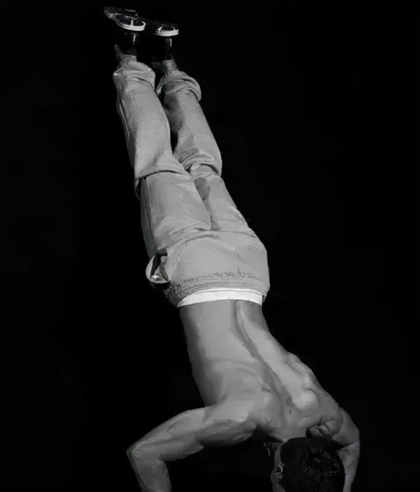 有肌肉才夠男人，徒手健身24式