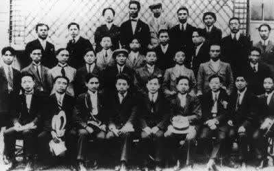 周恩來年僅26歲，也沒工作經驗，為何就能擔任黃埔軍校政治部主任