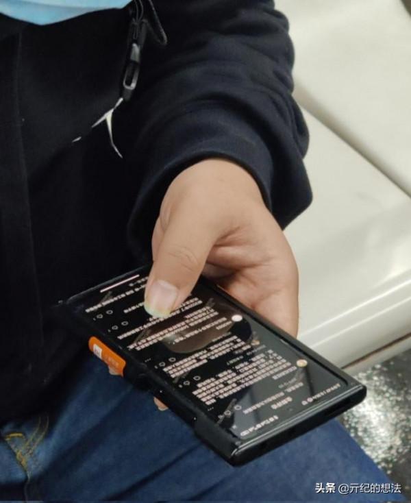 小米12X再曝光：驍龍870+6.28英寸小屏+67W，手感媲美小米6